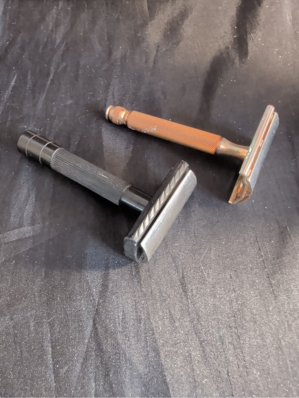 Lot of two vintage razors Gillette tech ball end and wardonia England